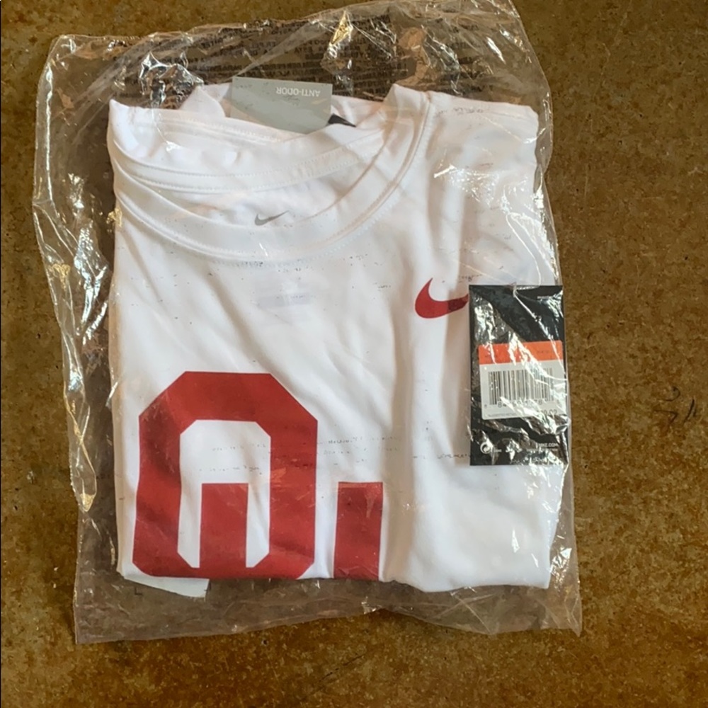 The Nike Tee OU